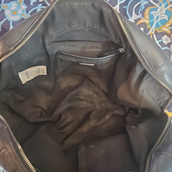 Used purse - Picture 3 of 3